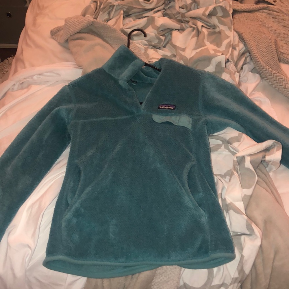 Patagonia sweatshirt